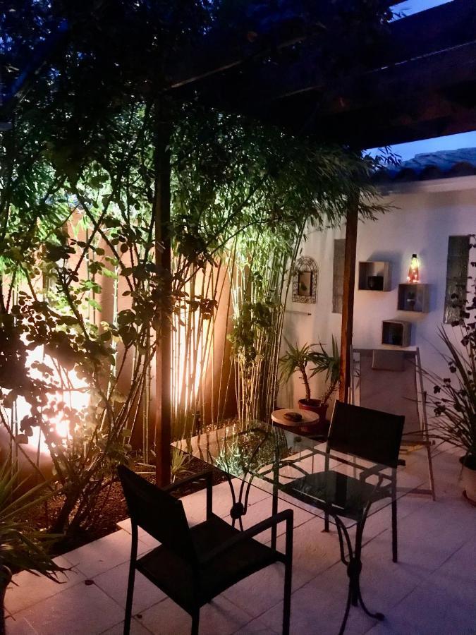 Mon Petit Bali Bed & Breakfast มูสซาน-เลส์-อัลพีล์ส ภายนอก รูปภาพ
